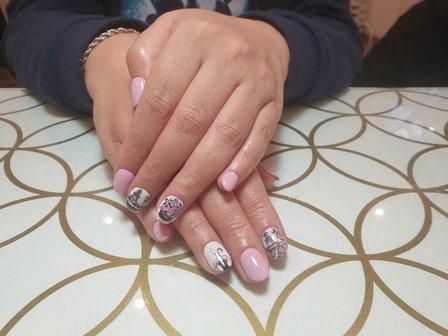 Hello Nails Fuente del Berro