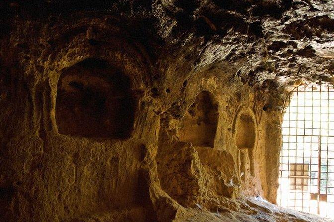 Cueva de los Siete Altares