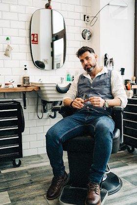 PELUQUERIA LEANDRO. BARBERSHOP