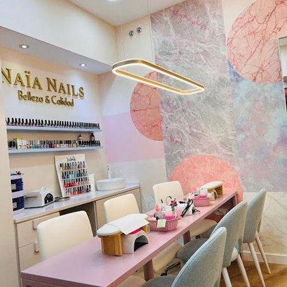 Naïa Nails