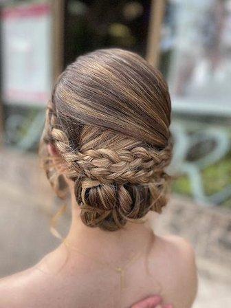 Peluqueria y Estetica Aline Reyna