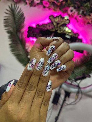 Uñas a domicilio Madrid - Yiris Batista