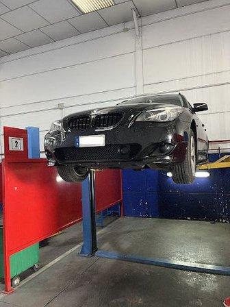 Mecanica Box Parla. Rental boxes for mechanics.