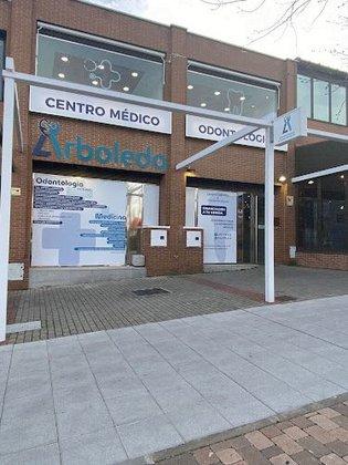 Centro Médico Odontológico Arboleda- DENTISTAS en Boadilla del Monte