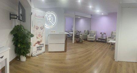 YR ESTHETIC CENTER