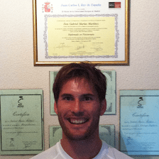 Fisioterapia Fisiogama. Masajes. Rehabilitación Fisioterapeuta Gabriel Marias. Physiotherapist