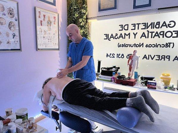 Osteopatía,Acupuntura,kinesiología, liberación miofascial.