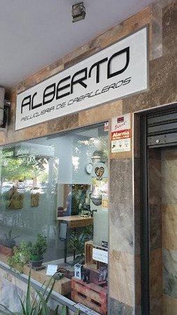 ALBERTO PELUQUERÍA DE CABALLEROS-BARBERÍA