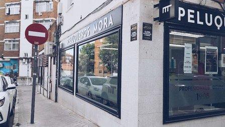 PELUQUEROS MORA