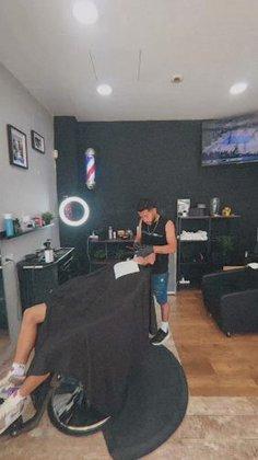 Emilio Roldán (BARBERÍA)