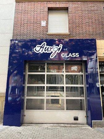 Aurgi Glass