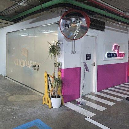 ClickRent Madrid Aeropuerto | Alquiler de Coches y Furgonetas