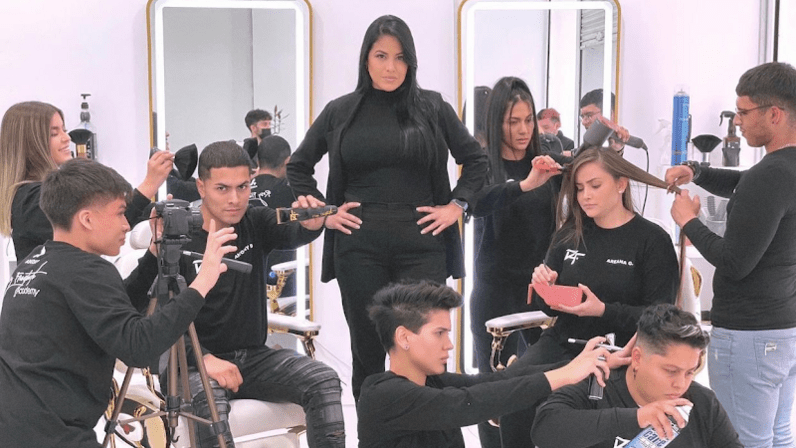Rosy Frontado Academia & Barbería