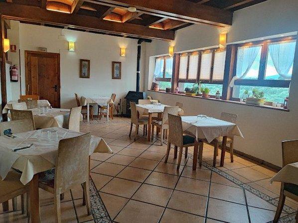 Posada Restaurante de Serrada en Puentes Viejas