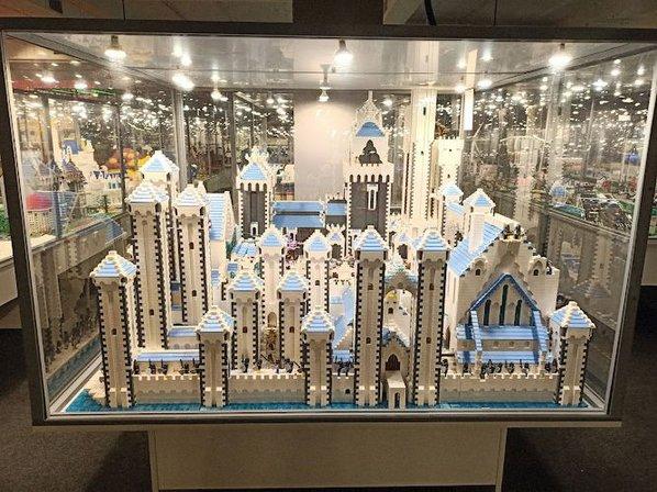 Exposición Piezas Lego