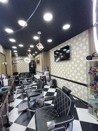 Barber shop simon