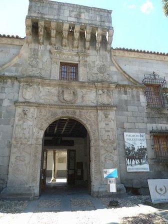 Museo del Cuerpo de Intendencia. Palacio de Polentinos