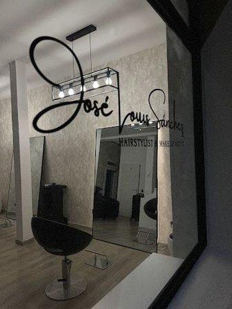 José Louis Hairstylist and Makeup artist
