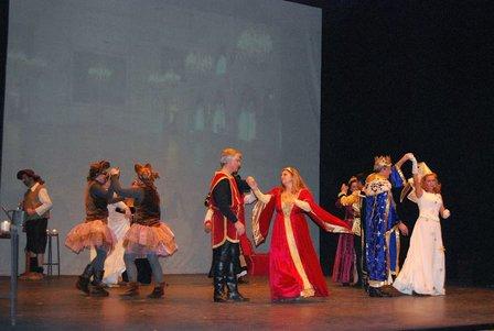 Centro Cultural "El Cerro". Teatro-Auditorio