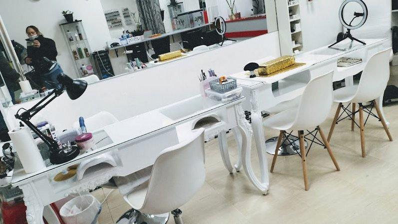 Maribel nails center