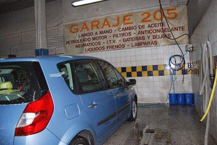 Garaje 205
