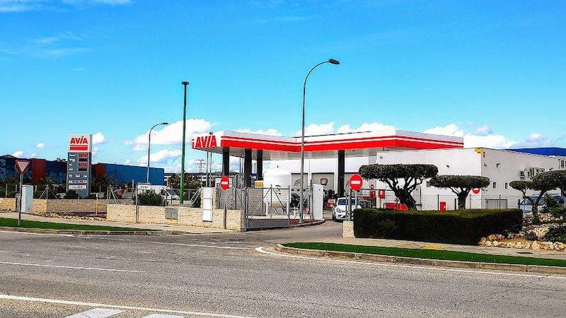 Gasolinera Avia