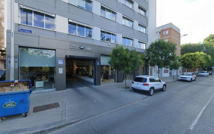 Taller Oficial Jaguar y Land Rover C. de Salamanca (Madrid)