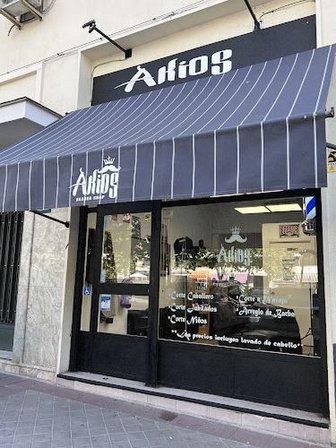 Akios Barber