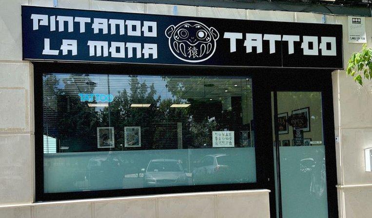 Pintando La Mona Tattoo
