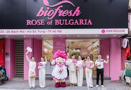 FARMALINEA ROSA DE BULGARIA Las mejores cremas antiarrugas y cosmética natural de lujo.
