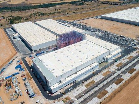 centro logistico Luis Simoes