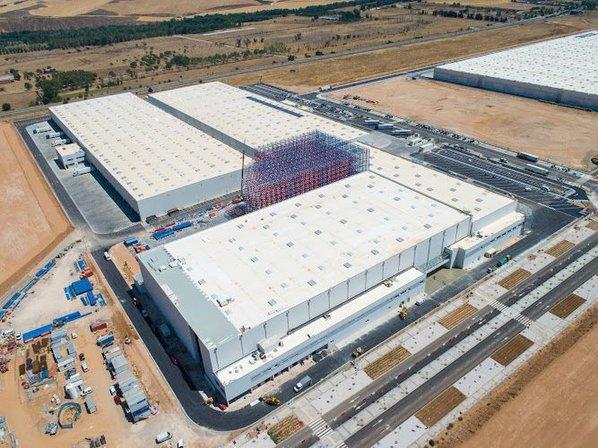 centro logistico Luis Simoes