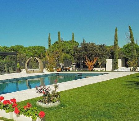 Paisajistas y jardineros ADRISER 2020, S.L.