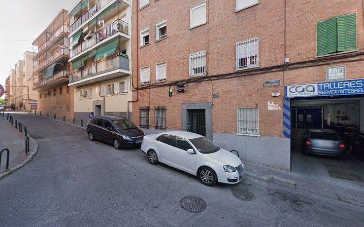 Dacrisa