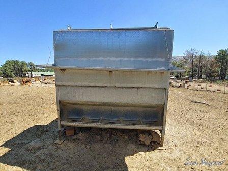 Pesebre para vacas.
