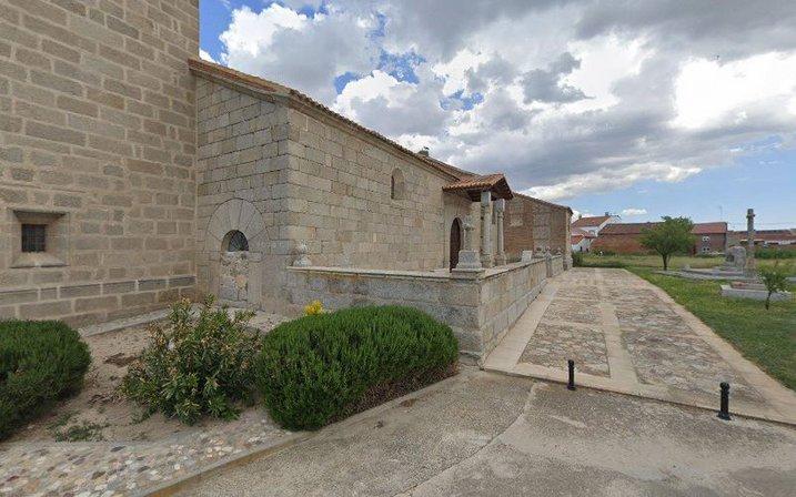 IGLESIA DE SAN PEDRO APÓSTOL