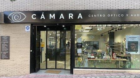 Cámara Centro Óptico y Auditivo