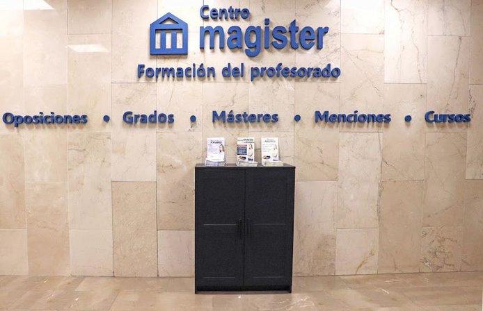 Academia MAGISTER (oficina central en Madrid)