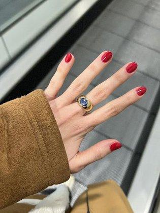 Hello Nails