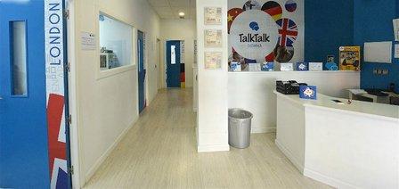 Academia TALKTALK inglés MONTECARMELO MADRID