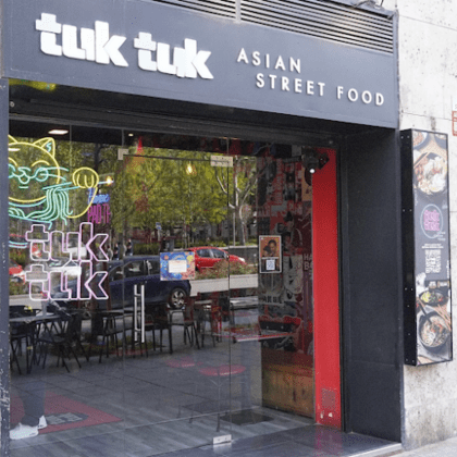 Tuk Tuk Asian Street Food Perón