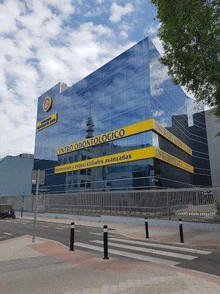 Centro Odontológico de Innovación y Especialidades Avanzadas UAX