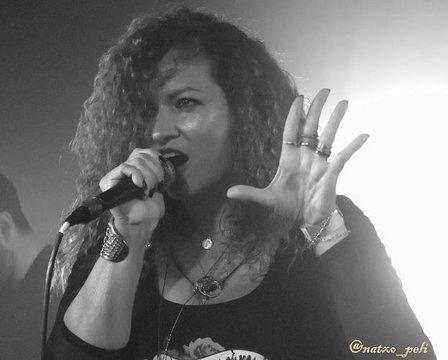 Almudena F Canto · Clases de Canto
