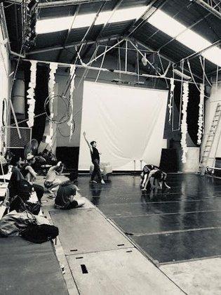 Movimiento Lúcido - Clases danza contemporanea, contact, teatro, acrobacia - Lucio A. Baglivo