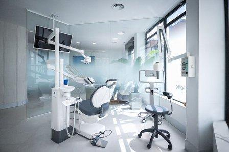 Clínica Dental Smilelife Dres. Moraleda & Asociados