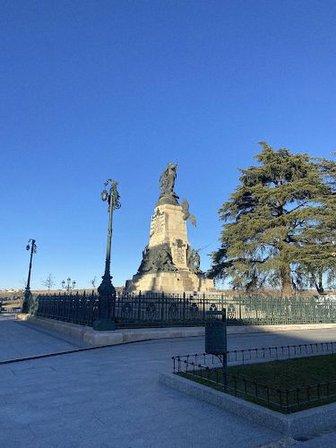 Monumento a Daoiz y Velarde