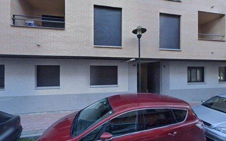 Portal Cuatro C/Lorenzo Partearroyo Urbanización Perotas