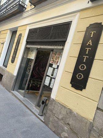 THINFAT STUDIO: tatuajes y piercings