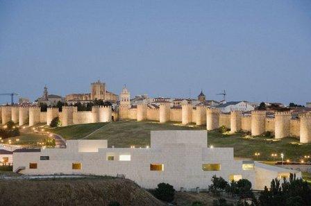Centro de Exposiciones y Congresos Lienzo Norte