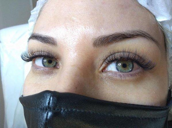Alexa Studio Lashes / Cejas y extensiones de pestañas Madrid